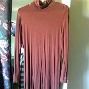 Long sleeve turtle neck body com dress